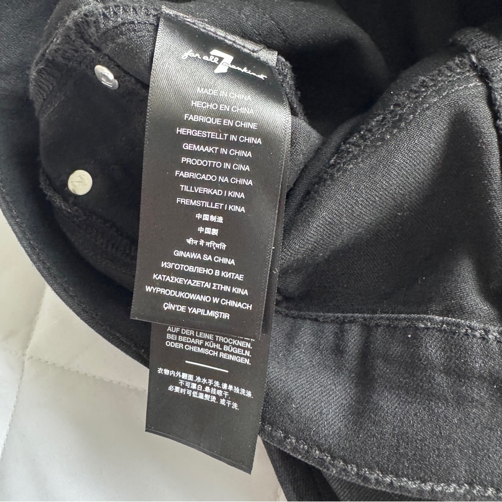 7 For All Mankind Women's Black Coated Skinny Jeans - Picture 10 of 10